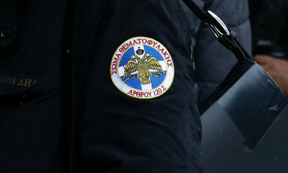 Θεσσαλονίκη: Παρέμβαση εισαγγελέα για την έφοδο σε ΚΕΠ από “θεματοφύλακα”